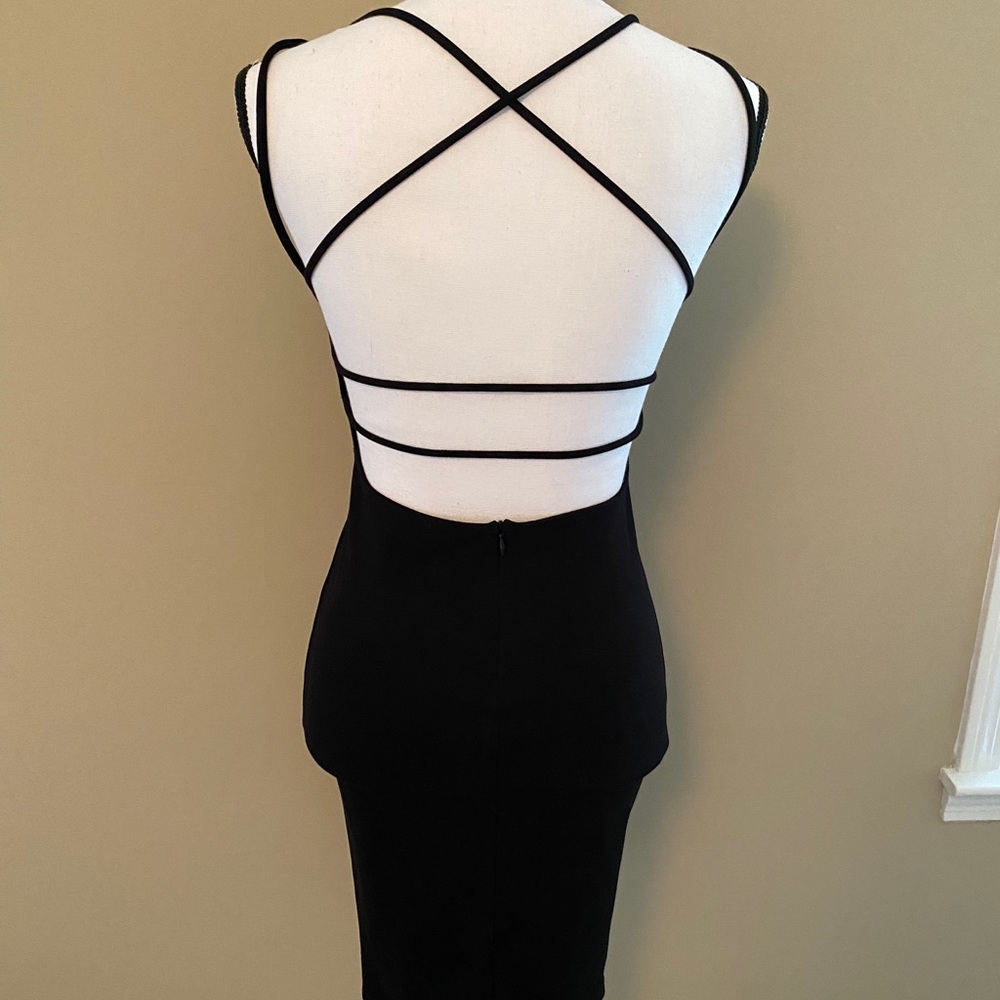 Lulu’s Little Black Dress